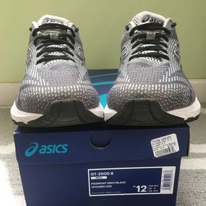 ASICS GT-2000 v8 Running Shoes men’s size 12